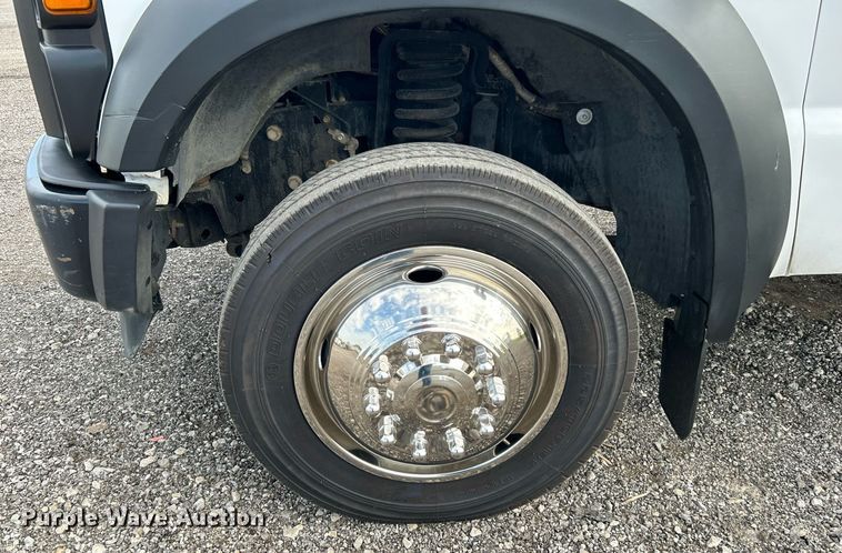 image for item LV9047 2008 Ford F450 Super Duty  Crew Cab flatbed truck