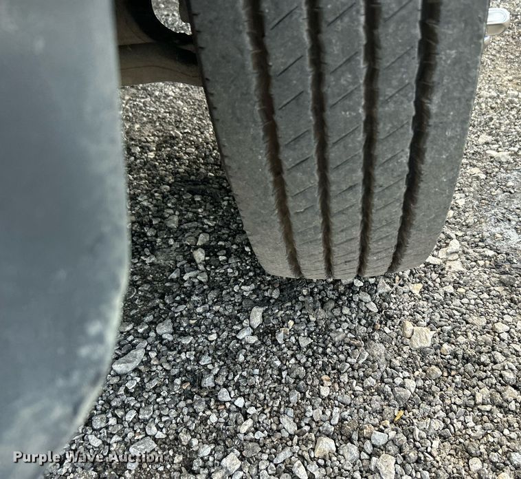 image for item LV9047 2008 Ford F450 Super Duty  Crew Cab flatbed truck