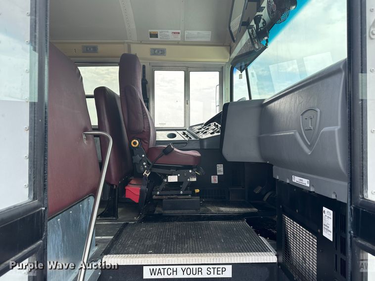 image for item LV9055 2008 International CE200  school bus