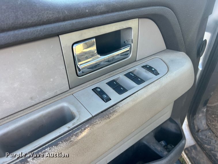 image for item LV9162 2010 Ford F150  SuperCrew pickup truck