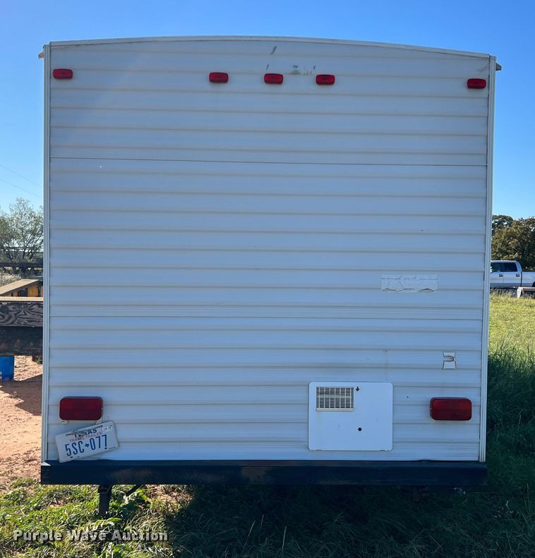 image for item LV9172 2006 Coachmen  camper