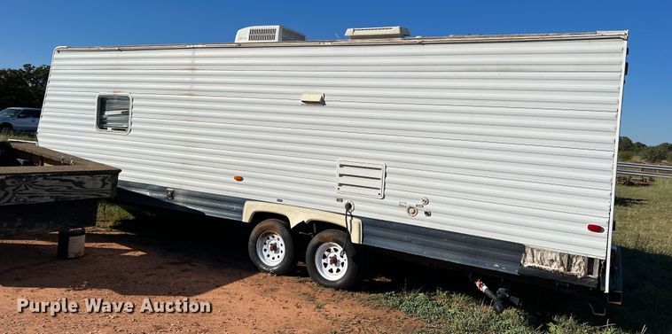 image for item LV9172 2006 Coachmen  camper