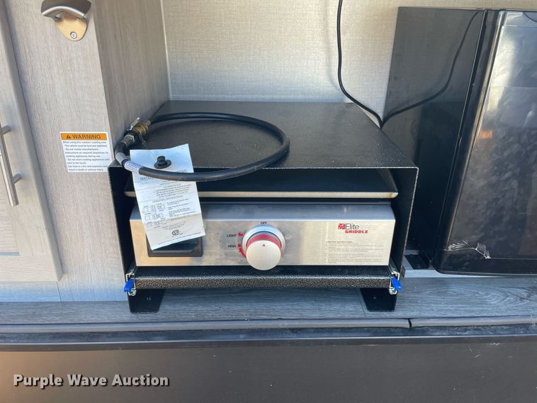 image for item LV9186 2022 Forest River Catalina  camper