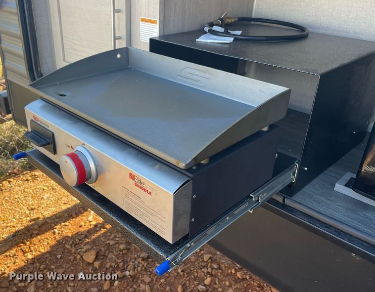 image for item LV9186 2022 Forest River Catalina  camper