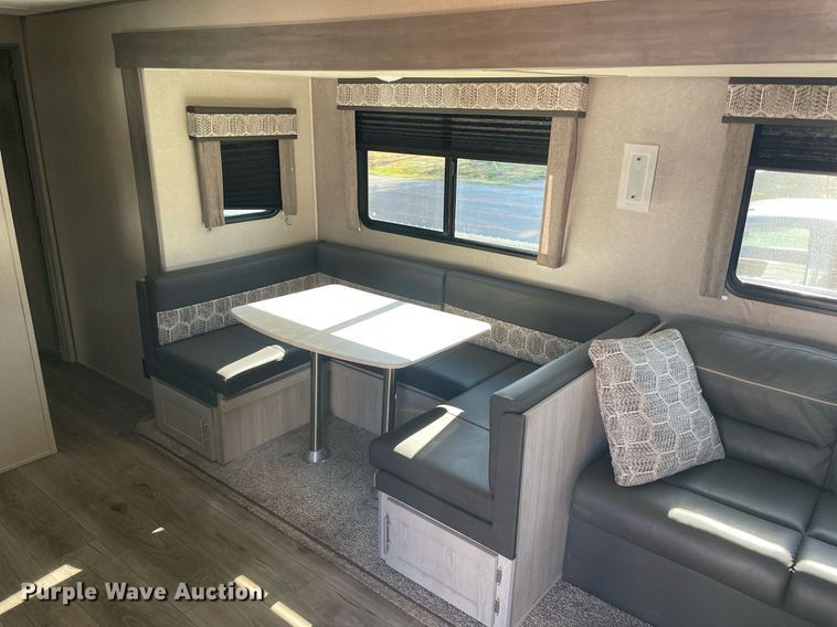 image for item LV9186 2022 Forest River Catalina  camper