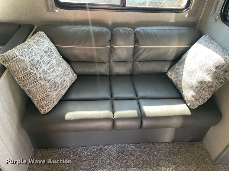 image for item LV9186 2022 Forest River Catalina  camper