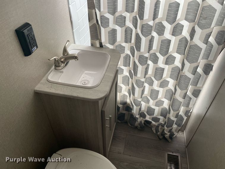 image for item LV9186 2022 Forest River Catalina  camper