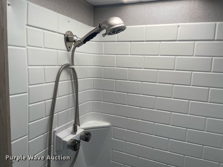 image for item LV9186 2022 Forest River Catalina  camper