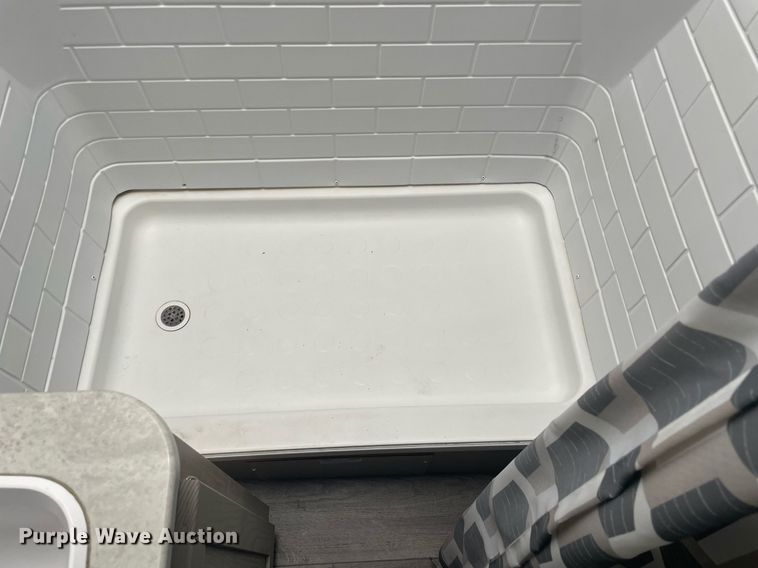 image for item LV9186 2022 Forest River Catalina  camper