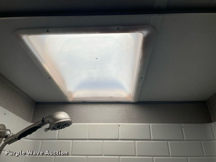 image for item LV9186 2022 Forest River Catalina  camper