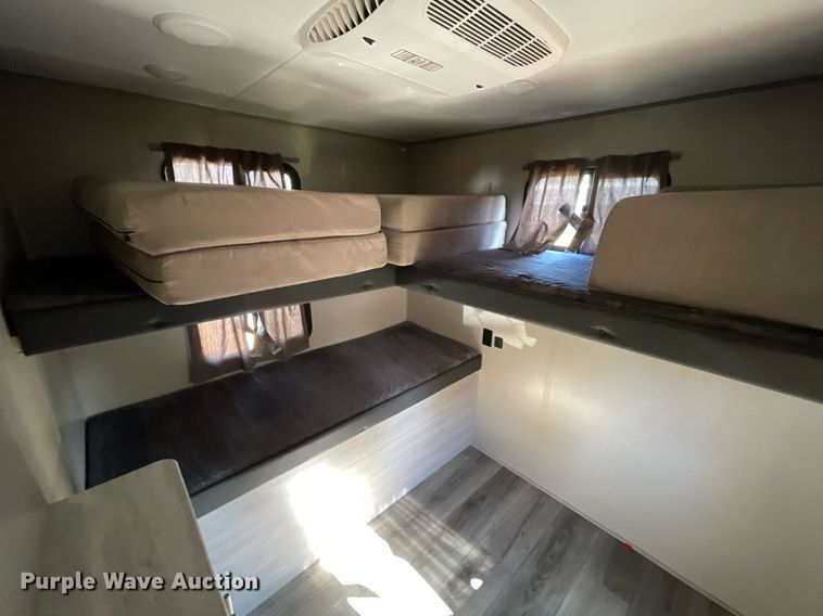 image for item LV9186 2022 Forest River Catalina  camper