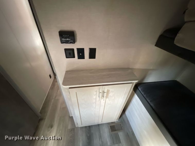 image for item LV9186 2022 Forest River Catalina  camper