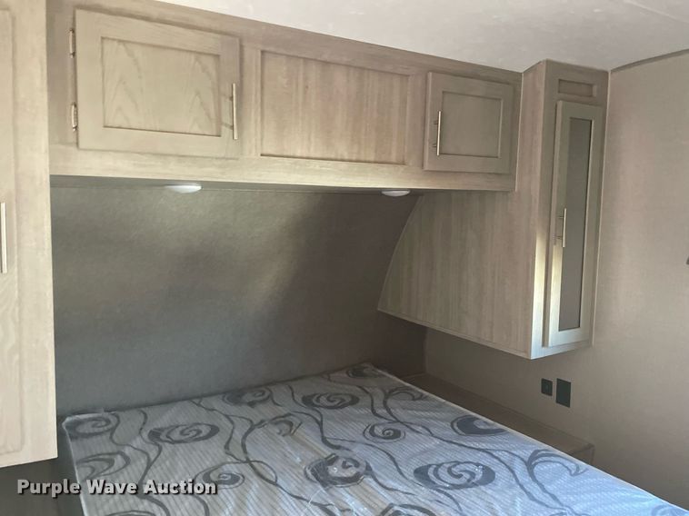 image for item LV9186 2022 Forest River Catalina  camper