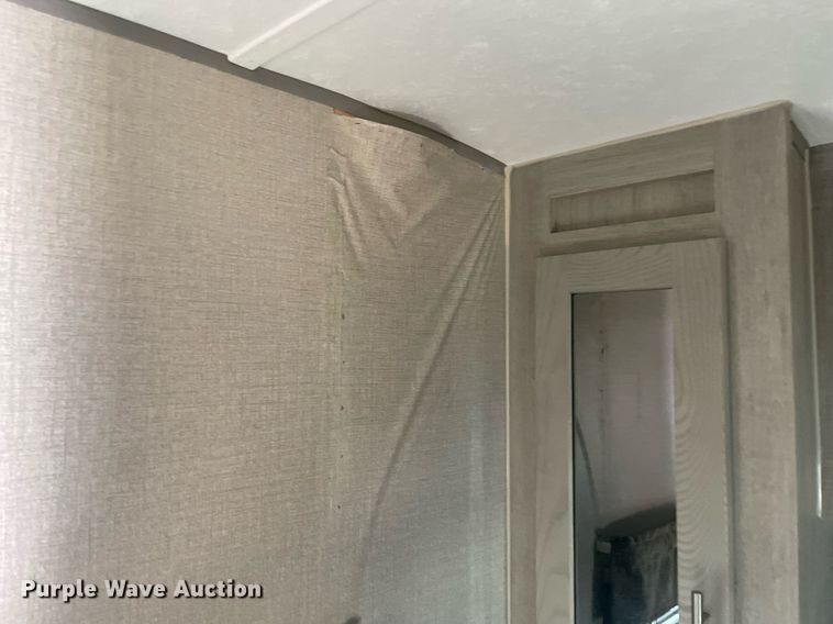 image for item LV9186 2022 Forest River Catalina  camper