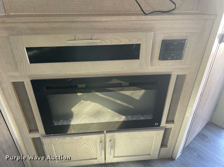 image for item LV9186 2022 Forest River Catalina  camper