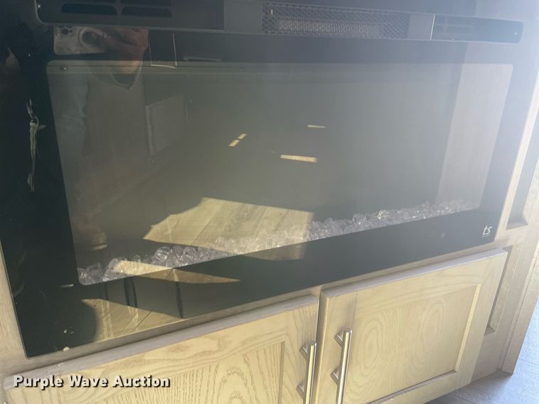 image for item LV9186 2022 Forest River Catalina  camper