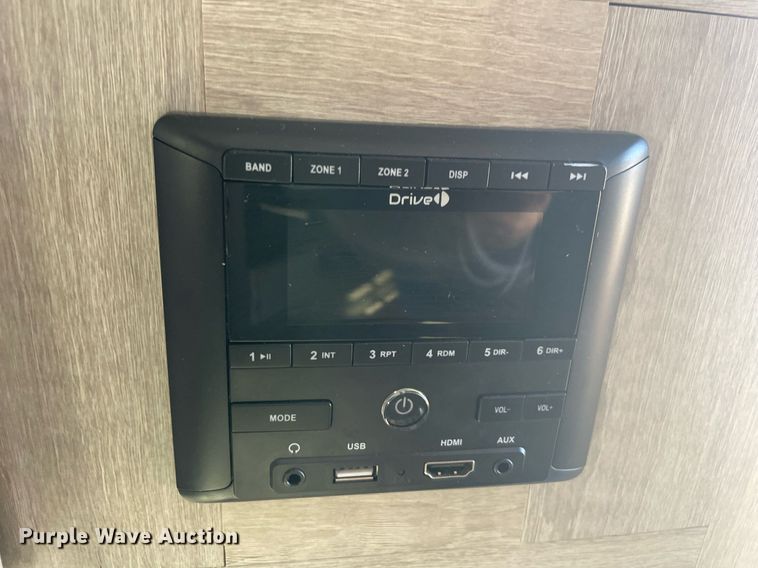 image for item LV9186 2022 Forest River Catalina  camper