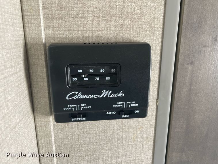 image for item LV9186 2022 Forest River Catalina  camper