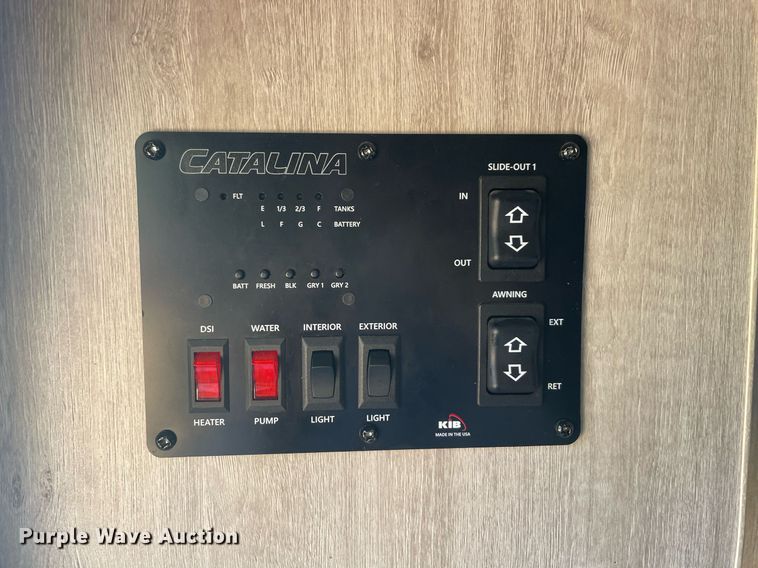 image for item LV9186 2022 Forest River Catalina  camper