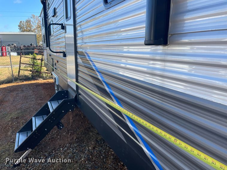 image for item LV9186 2022 Forest River Catalina  camper