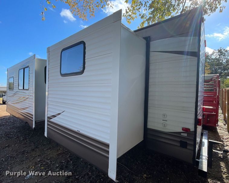 image for item LV9187 2017 Forest River Wildwood  camper