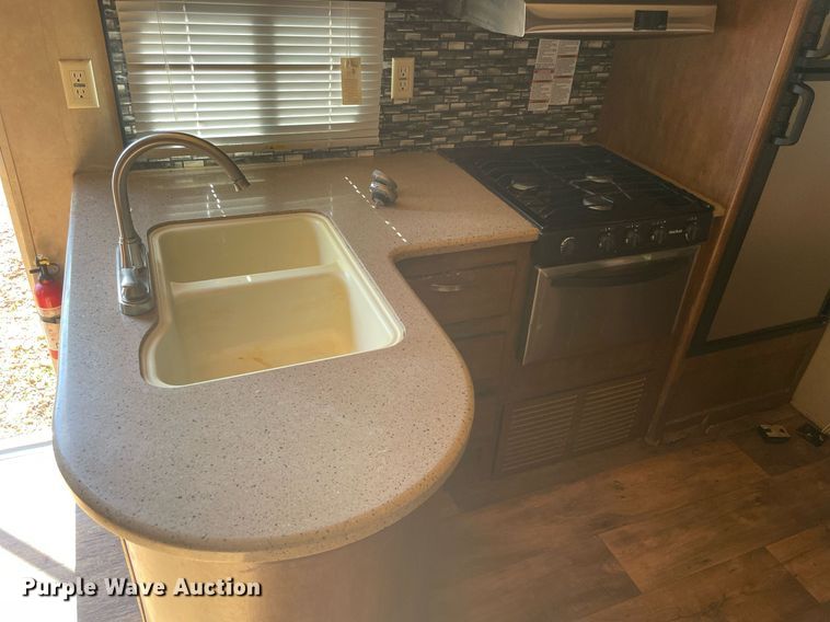 image for item LV9187 2017 Forest River Wildwood  camper