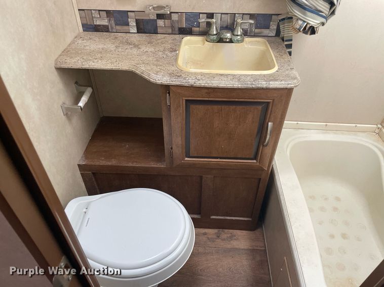 image for item LV9187 2017 Forest River Wildwood  camper