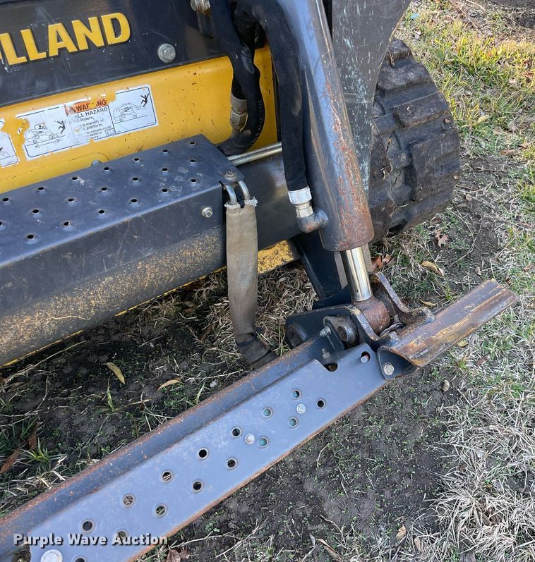 image for item LV9192 2015 New Holland C238  tracked skid steer loader