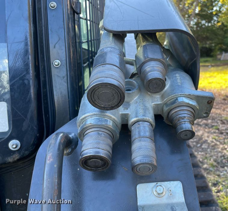 image for item LV9192 2015 New Holland C238  tracked skid steer loader