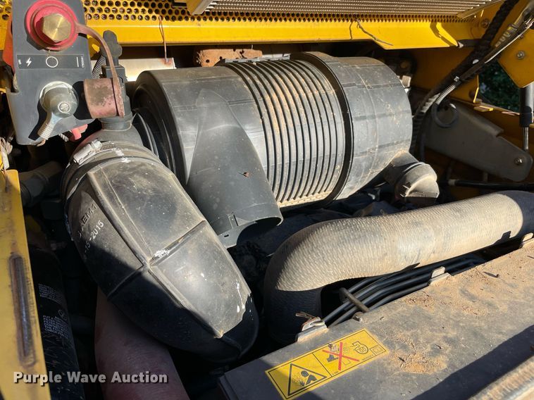 image for item LV9192 2015 New Holland C238  tracked skid steer loader