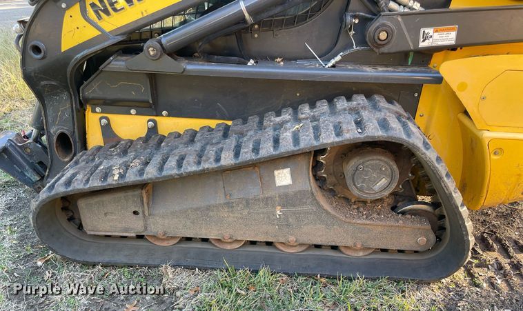 image for item LV9192 2015 New Holland C238  tracked skid steer loader