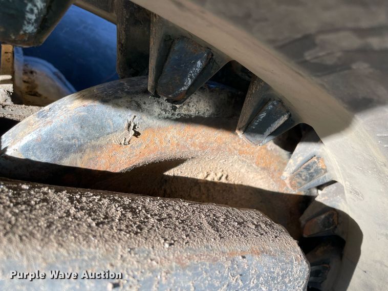 image for item LV9192 2015 New Holland C238  tracked skid steer loader