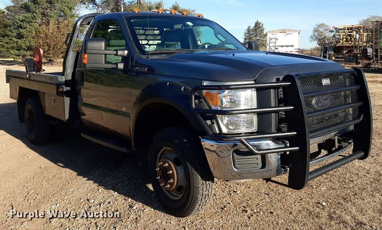 image for item LX9807 2014 Ford F350 Super Duty  bale bed pickup truck