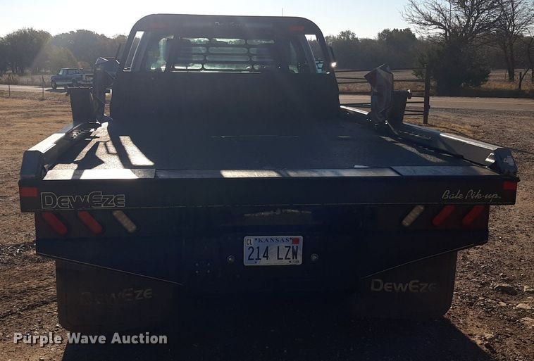 image for item LX9807 2014 Ford F350 Super Duty  bale bed pickup truck