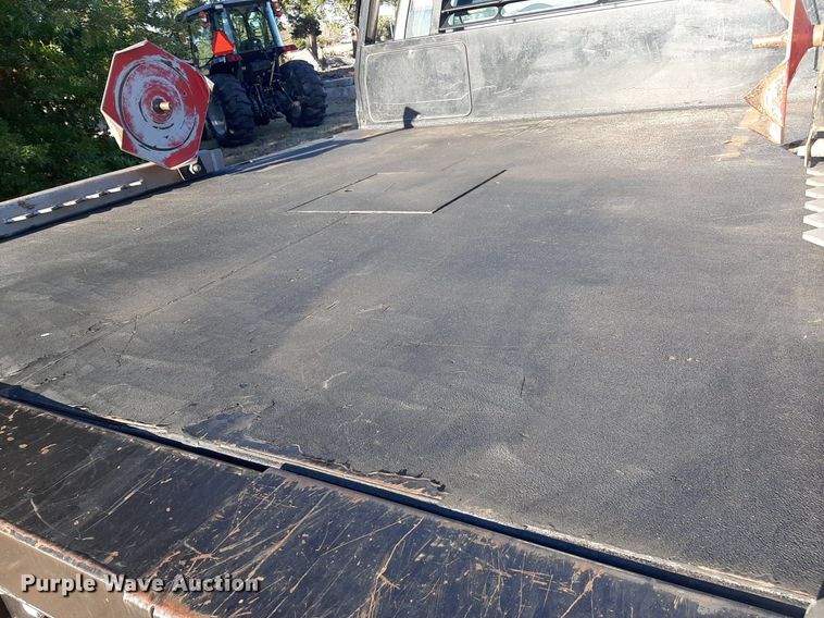 image for item LX9807 2014 Ford F350 Super Duty  bale bed pickup truck