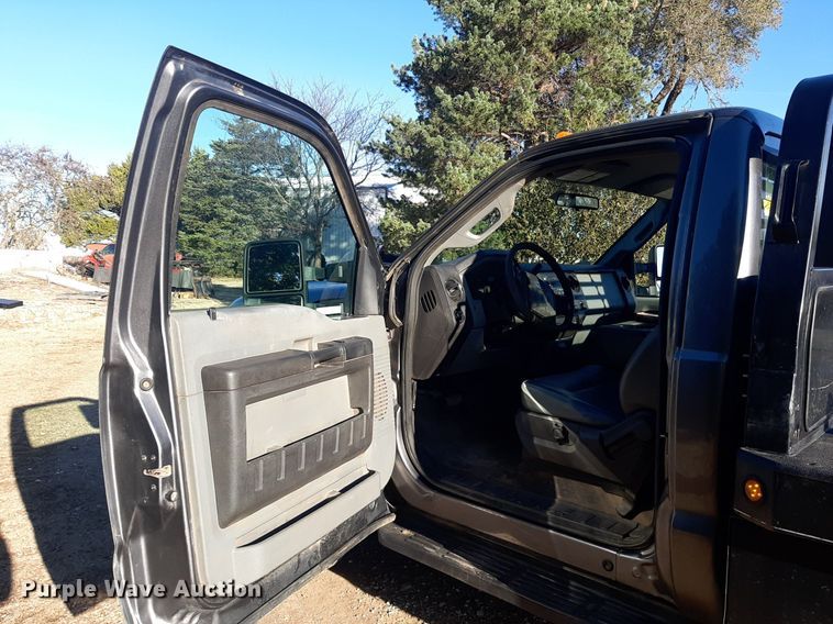 image for item LX9807 2014 Ford F350 Super Duty  bale bed pickup truck