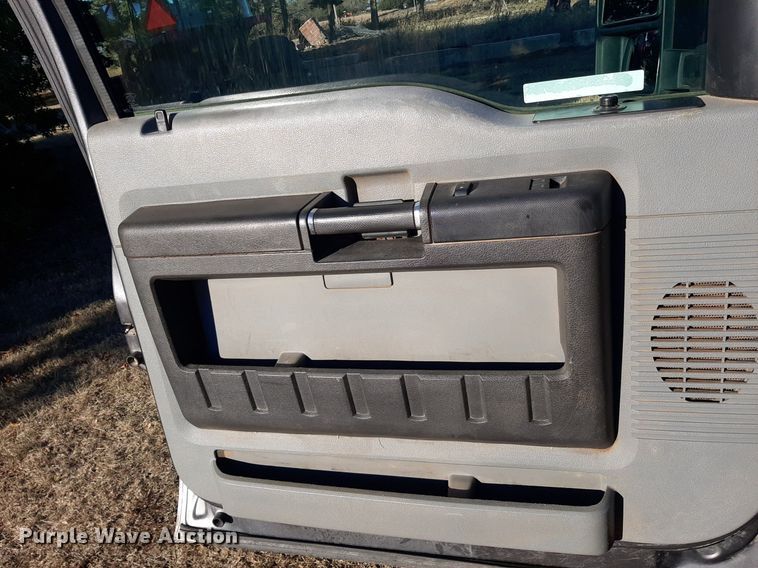 image for item LX9807 2014 Ford F350 Super Duty  bale bed pickup truck