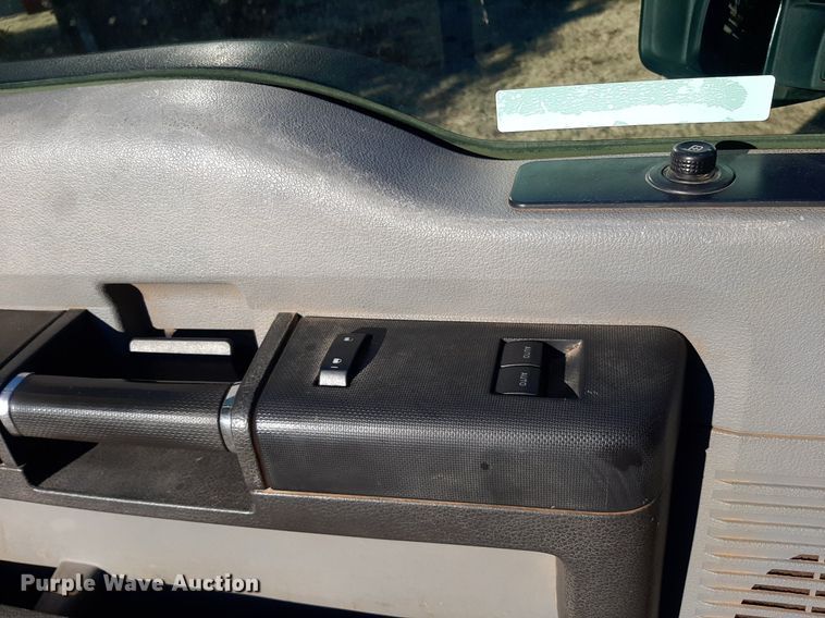 image for item LX9807 2014 Ford F350 Super Duty  bale bed pickup truck