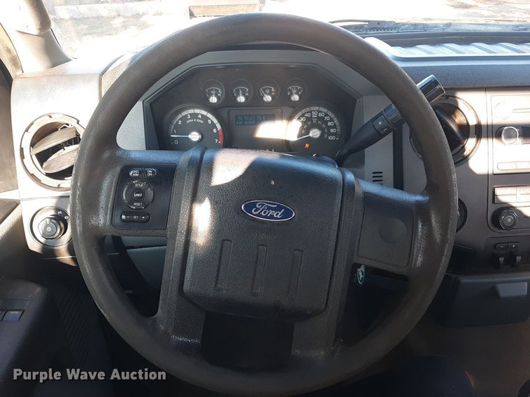 image for item LX9807 2014 Ford F350 Super Duty  bale bed pickup truck