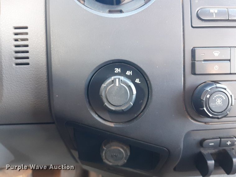 image for item LX9807 2014 Ford F350 Super Duty  bale bed pickup truck