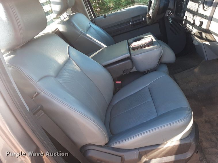 image for item LX9807 2014 Ford F350 Super Duty  bale bed pickup truck