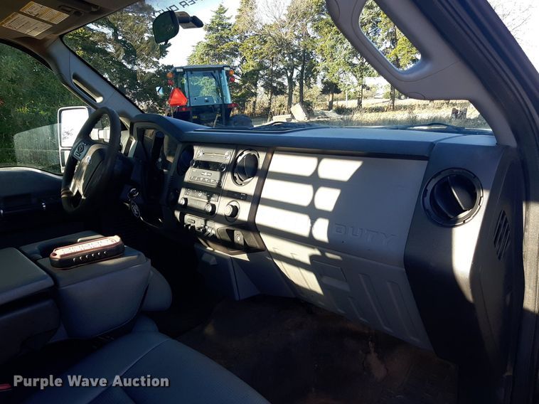 image for item LX9807 2014 Ford F350 Super Duty  bale bed pickup truck