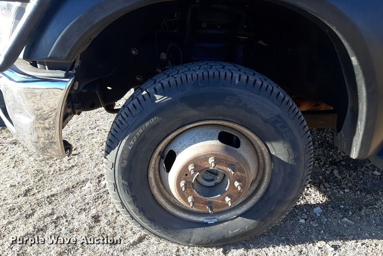 image for item LX9807 2014 Ford F350 Super Duty  bale bed pickup truck