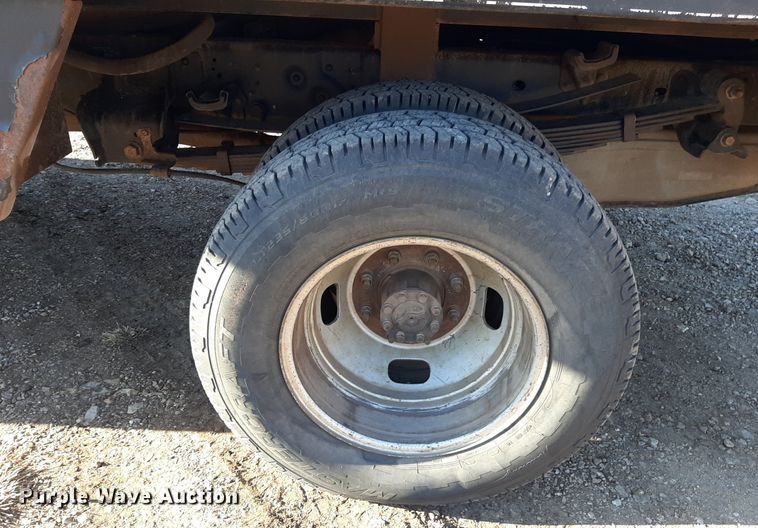 image for item LX9807 2014 Ford F350 Super Duty  bale bed pickup truck