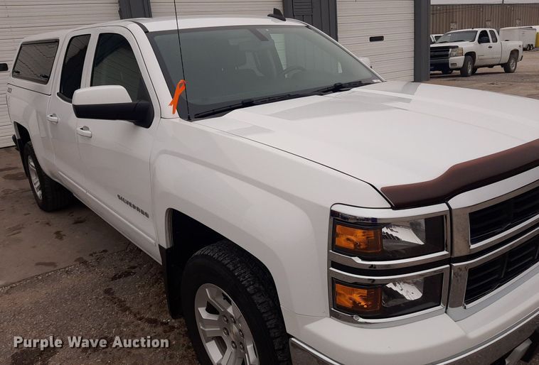 image for item LX9815 2015 Chevrolet Silverado 1500  Double Cab pickup truck