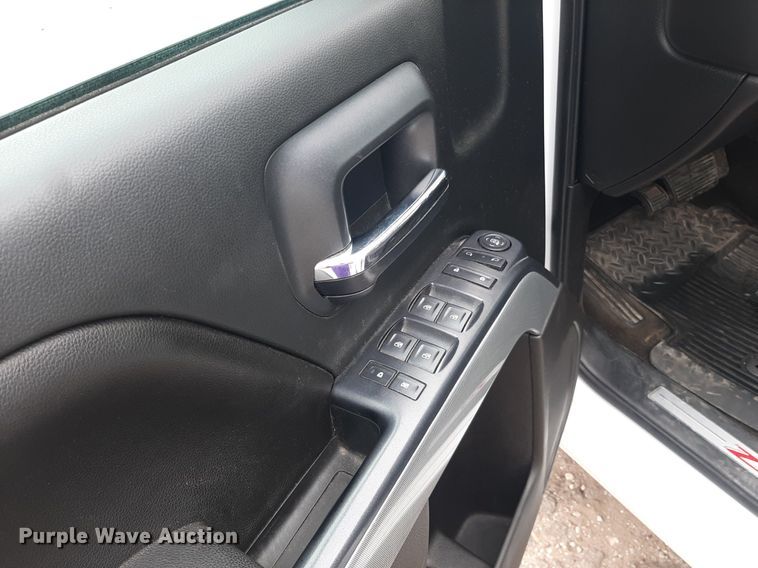 image for item LX9815 2015 Chevrolet Silverado 1500  Double Cab pickup truck