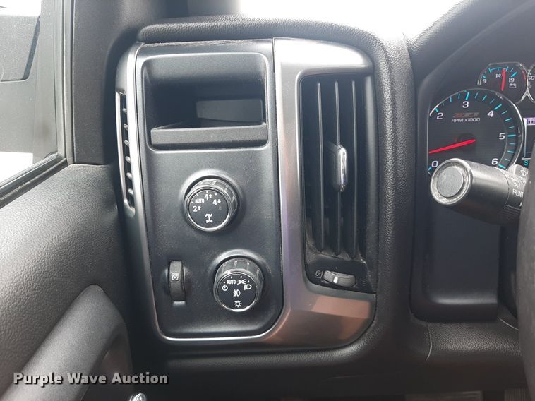 image for item LX9815 2015 Chevrolet Silverado 1500  Double Cab pickup truck