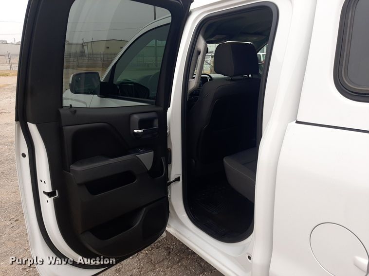 image for item LX9815 2015 Chevrolet Silverado 1500  Double Cab pickup truck