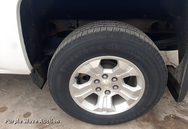 image for item LX9815 2015 Chevrolet Silverado 1500  Double Cab pickup truck