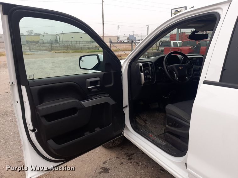 image for item LX9816 2015 Chevrolet Silverado 1500  Double Cab pickup truck